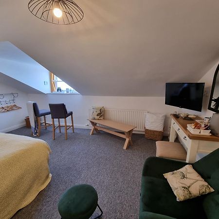 Glan Y Mor Hotel (Adults Only) Llandudno Bagian luar foto