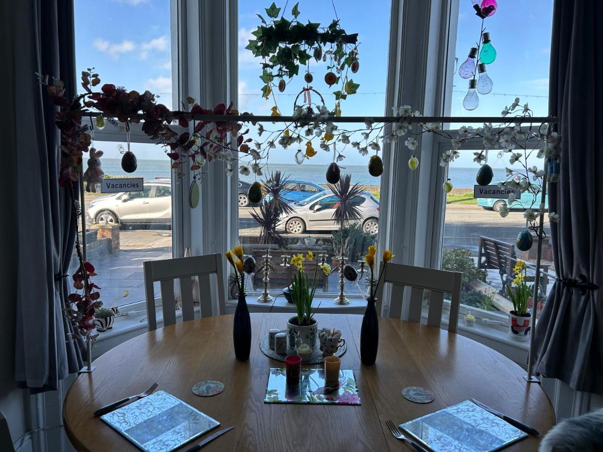 Glan Y Mor Hotel (Adults Only) Llandudno Bagian luar foto