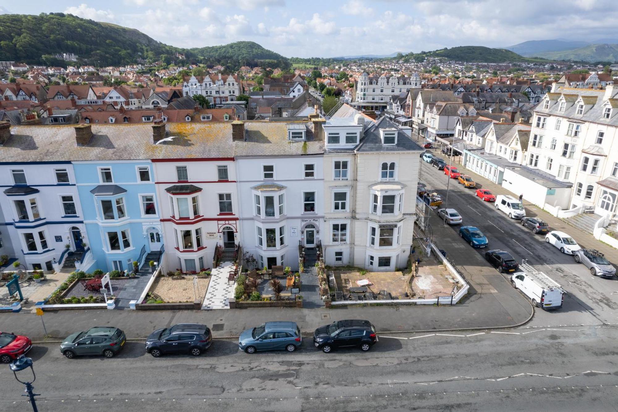 Glan Y Mor Hotel (Adults Only) Llandudno Bagian luar foto