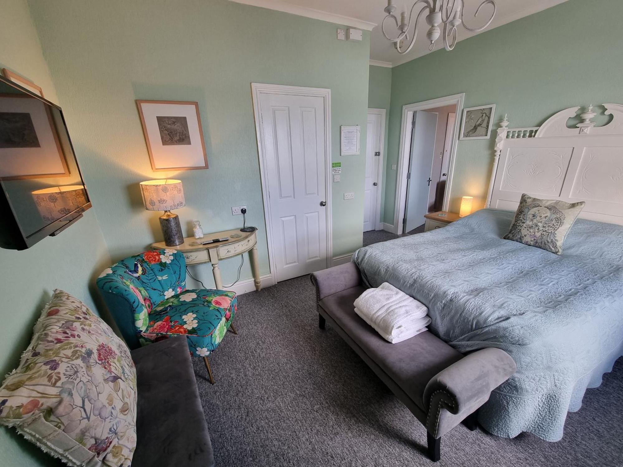 Glan Y Mor Hotel (Adults Only) Llandudno Bagian luar foto