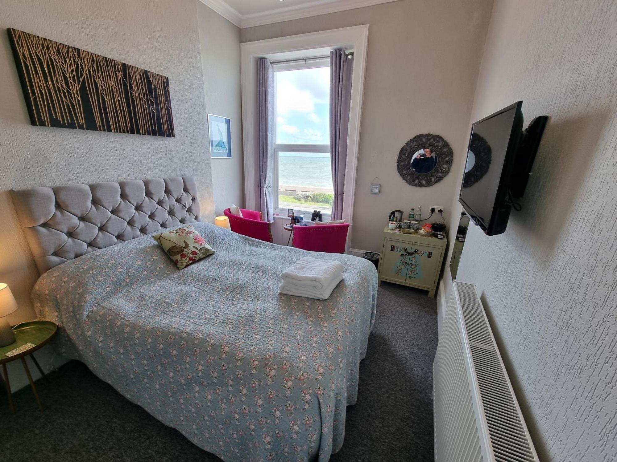 Glan Y Mor Hotel (Adults Only) Llandudno Bagian luar foto