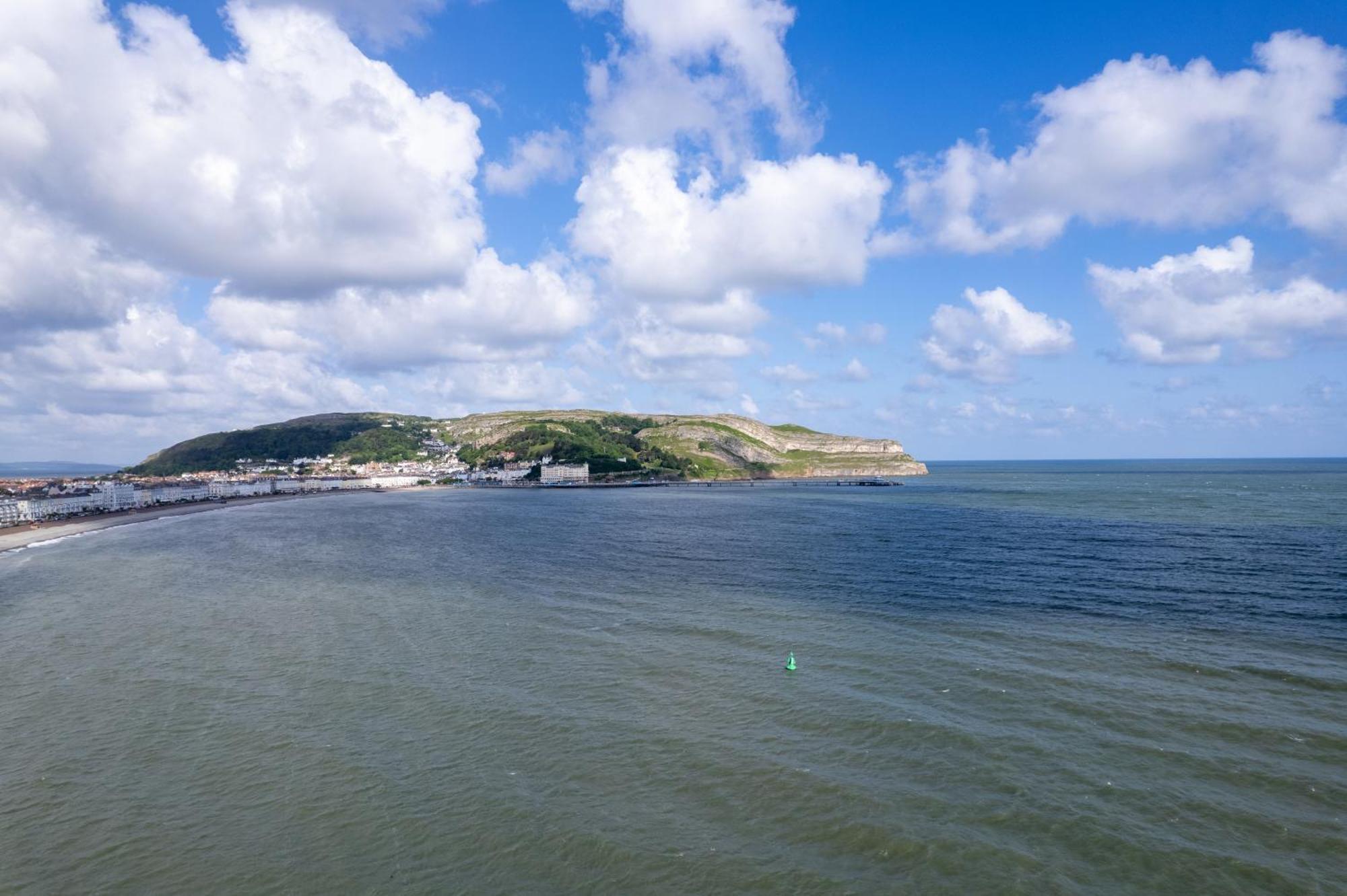 Glan Y Mor Hotel (Adults Only) Llandudno Bagian luar foto
